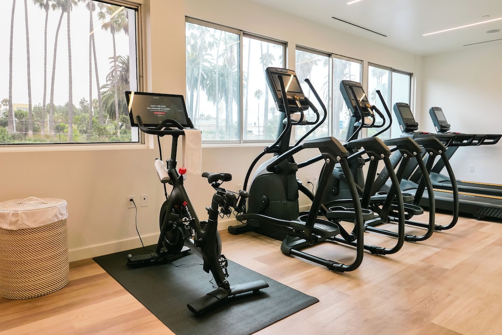 The Pierside Santa Monica — Sports & recreation in Santa Monica, California