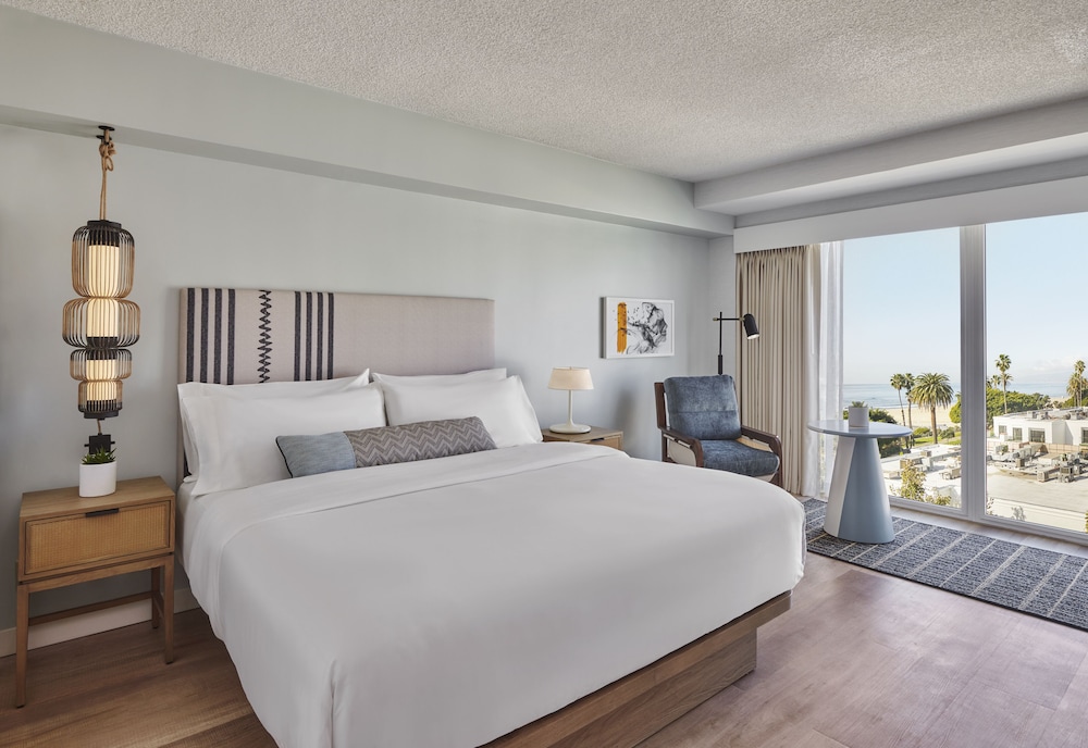 The Pierside Santa Monica — Hotel rooms in Santa Monica, California