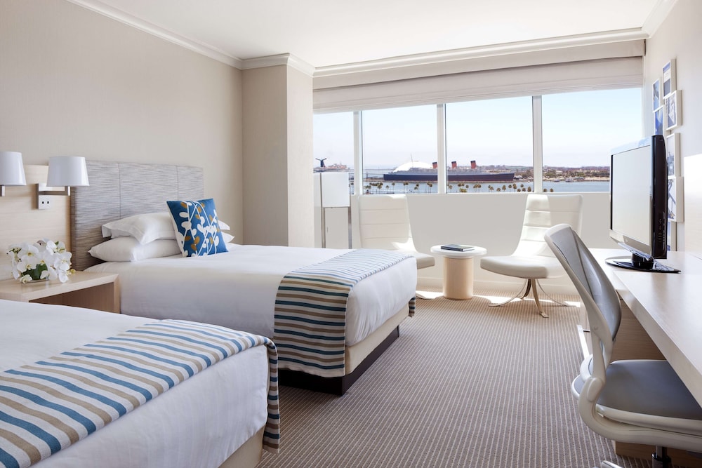 Hyatt Regency Long Beach — Hotel rooms in Wilmington, California