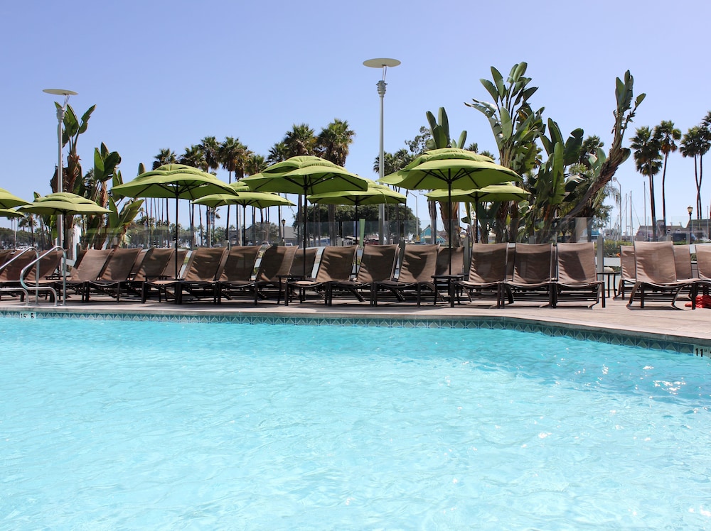 Hyatt Regency Long Beach — Swimming pool in Wilmington, California