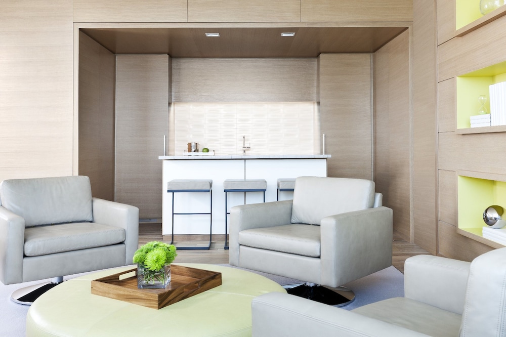 Hyatt Regency Long Beach — Hotel rooms in Wilmington, California