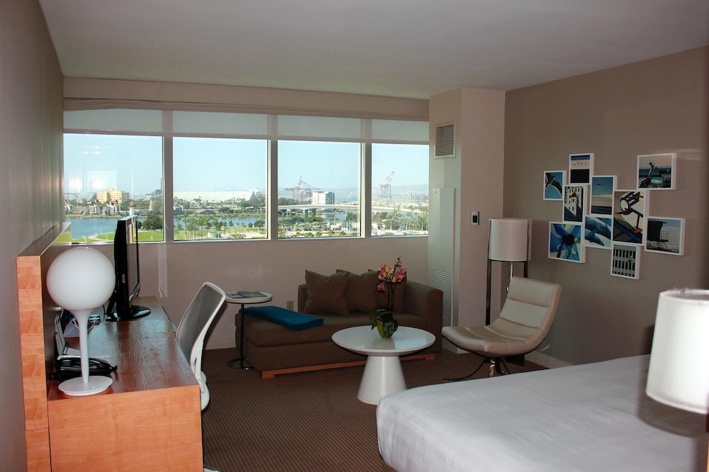 Hyatt Regency Long Beach — Hotel rooms in Wilmington, California
