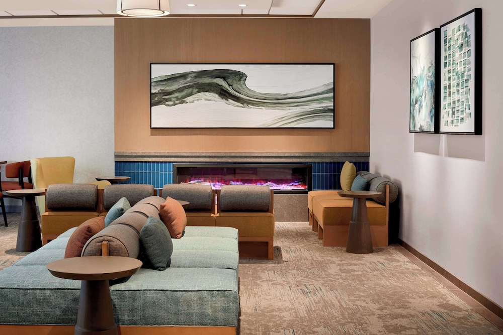 Hilton Garden Inn LAX Los Angeles Airport — Hotel rooms in Los Angeles, California