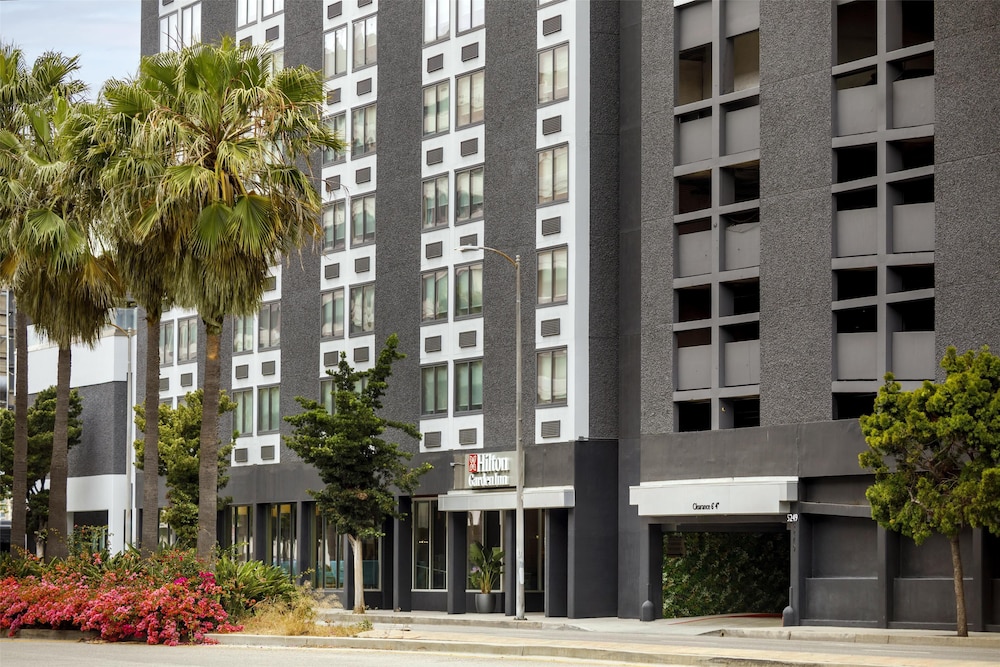 Hilton Garden Inn LAX Los Angeles Airport — Hotel building in Los Angeles, California