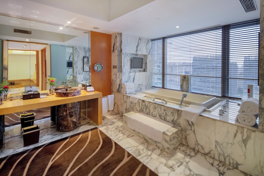 Grand Millennium Beijing — Hotel rooms in Beijing, Beijing