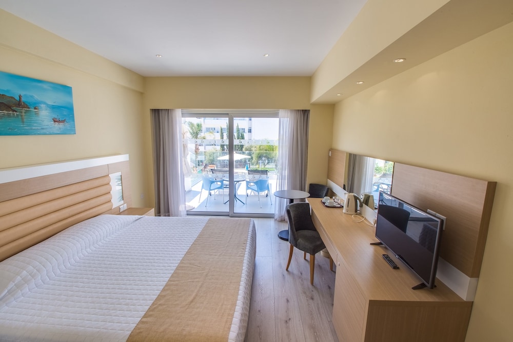 Anesis — Hotel rooms in Ayia Napa, Famagusta Region