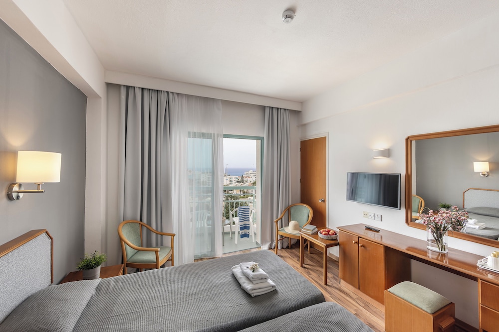 Antigoni Hotel — Hotel rooms in Protaras, Famagusta Region