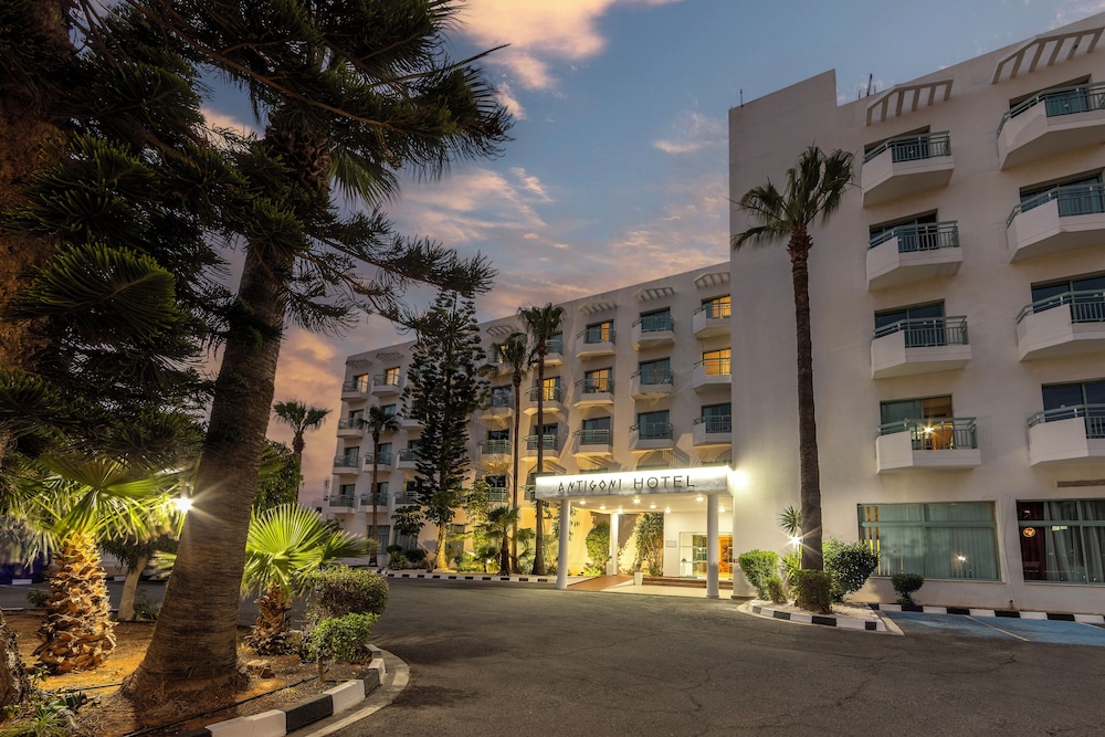 Antigoni Hotel — Hotel building in Protaras, Famagusta Region