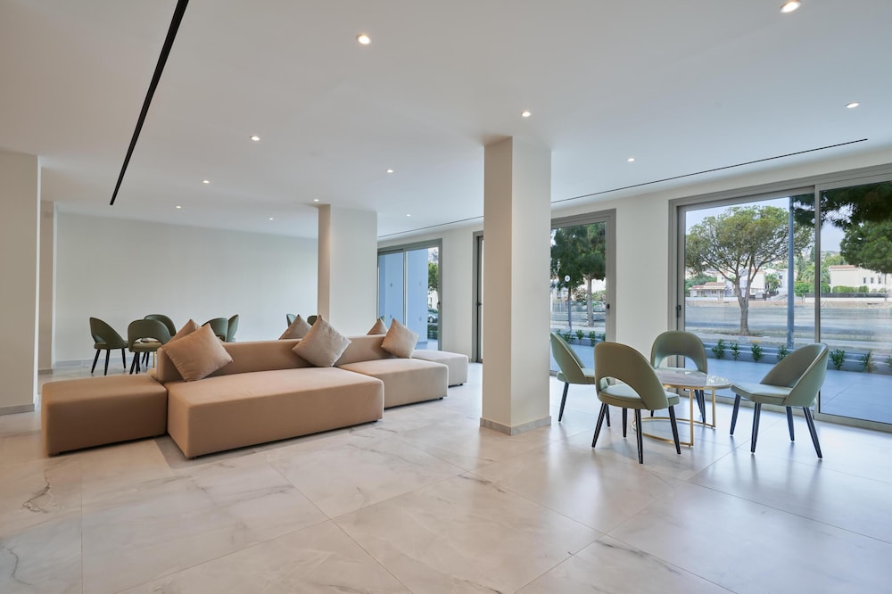 Maris Grand Waterpark Resort — Hotel building in Protaras, Famagusta Region