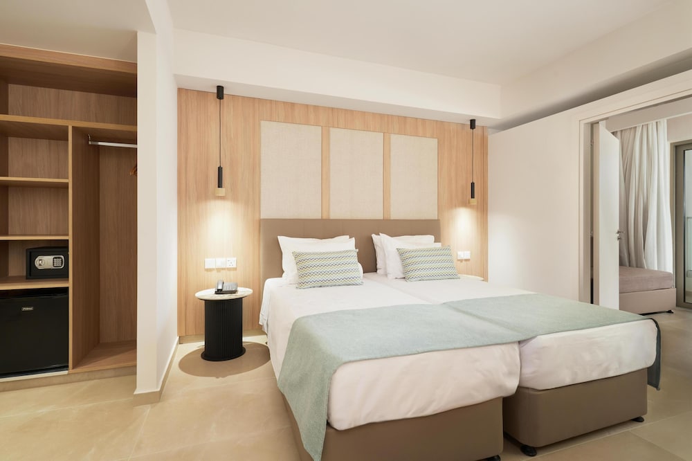 Maris Grand Waterpark Resort — Hotel rooms in Protaras, Famagusta Region