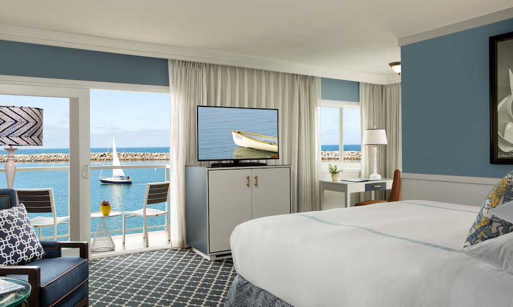 Portofino Hotel & Marina — Hotel rooms in Redondo Beach, California