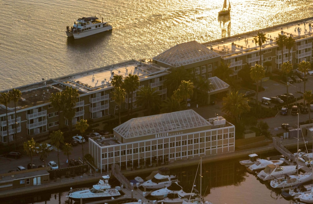 Portofino Hotel & Marina — Hotel building in Redondo Beach, California