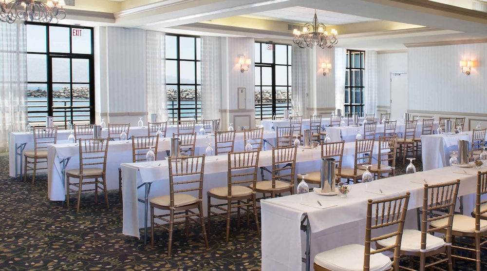 Portofino Hotel & Marina — Hotel building in Redondo Beach, California