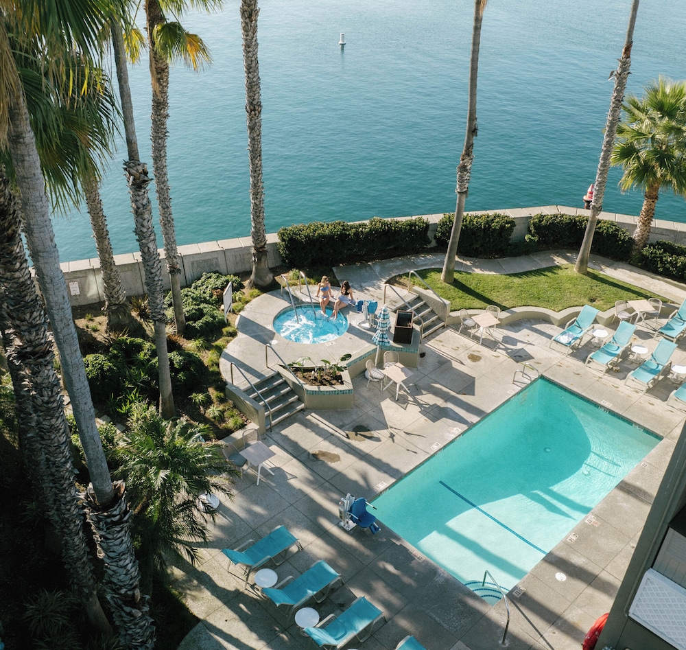 Portofino Hotel & Marina — Swimming pool in Redondo Beach, California