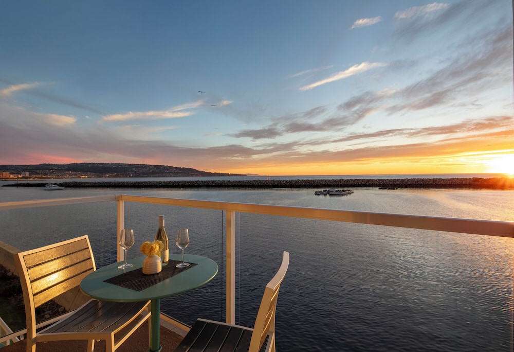 Portofino Hotel & Marina — Hotel rooms in Redondo Beach, California