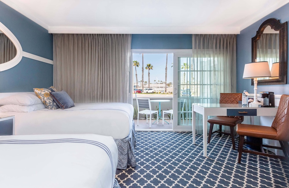 Portofino Hotel & Marina — Hotel rooms in Redondo Beach, California