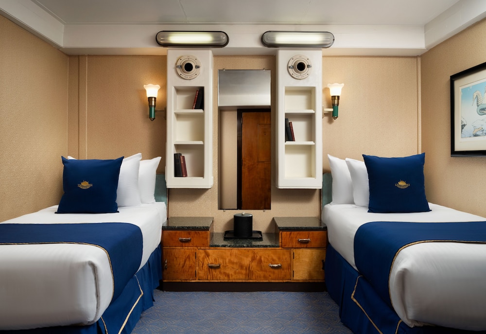 The Queen Mary — Hotel rooms in Wilmington, California