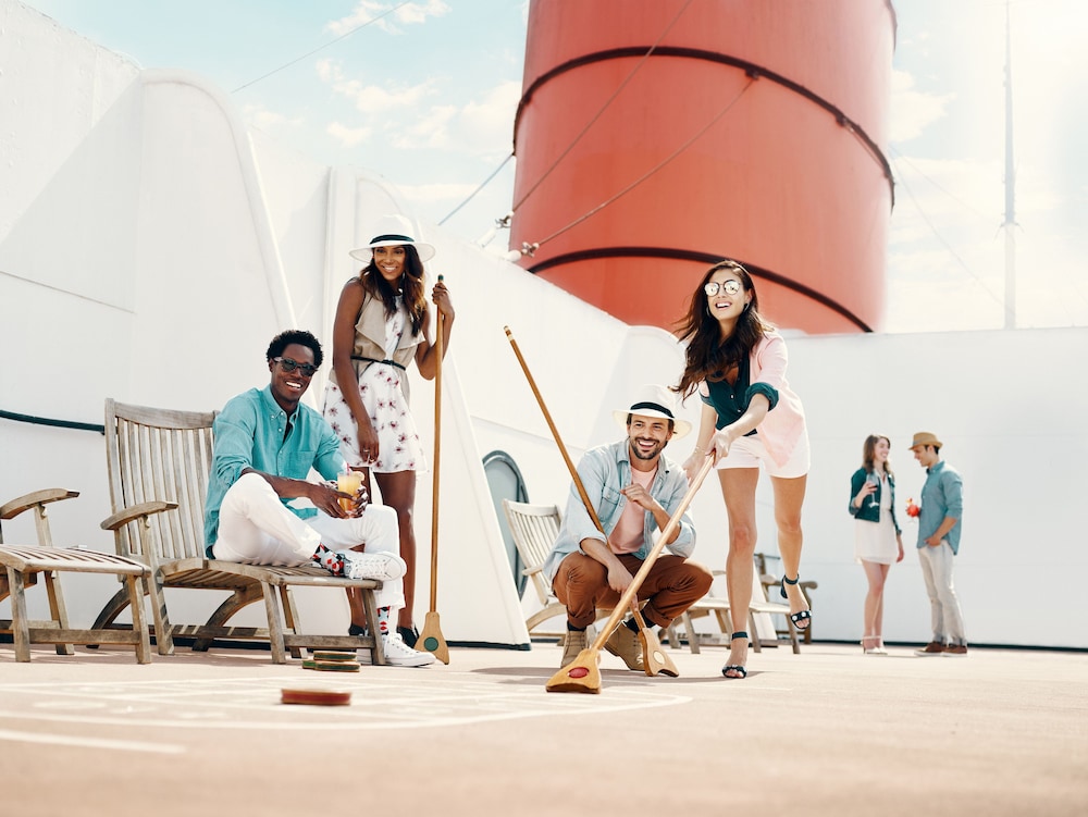 The Queen Mary — Sports & recreation in Wilmington, California