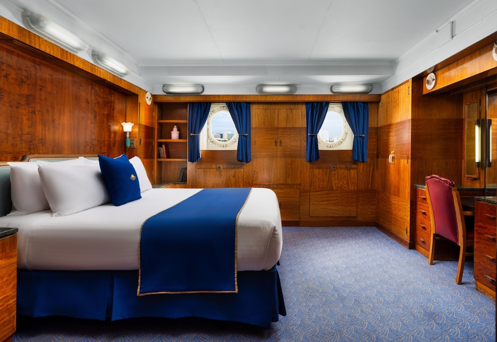 The Queen Mary — Hotel rooms in Wilmington, California