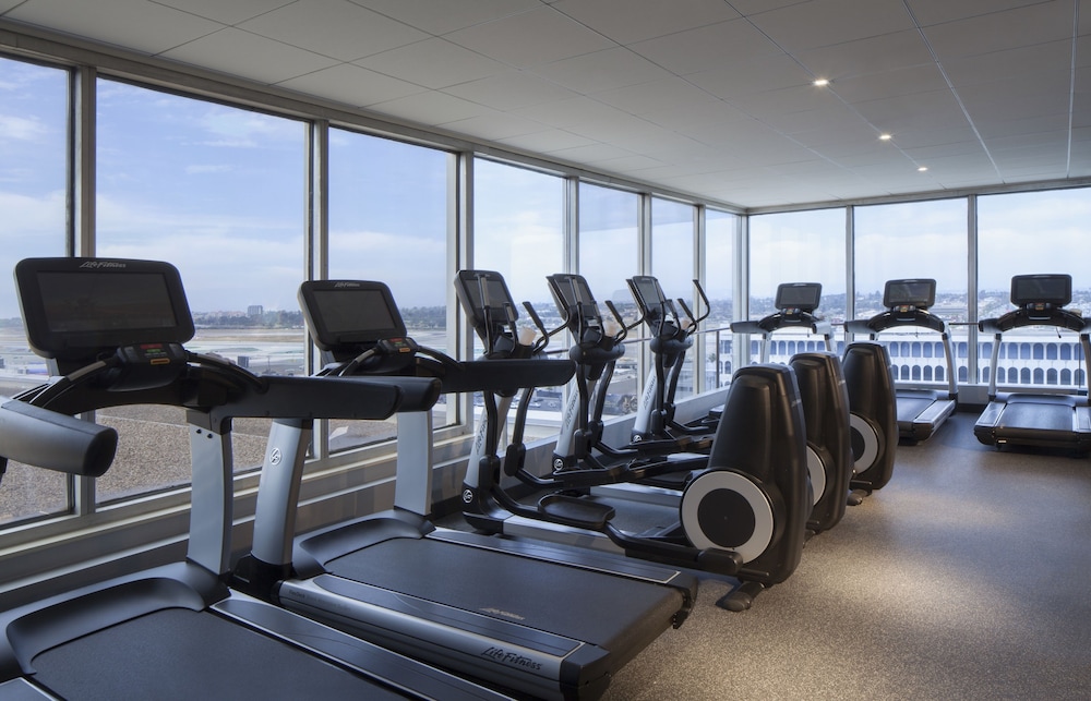 Hyatt Regency Los Angeles International Airport — Sports & recreation in Los Angeles, California