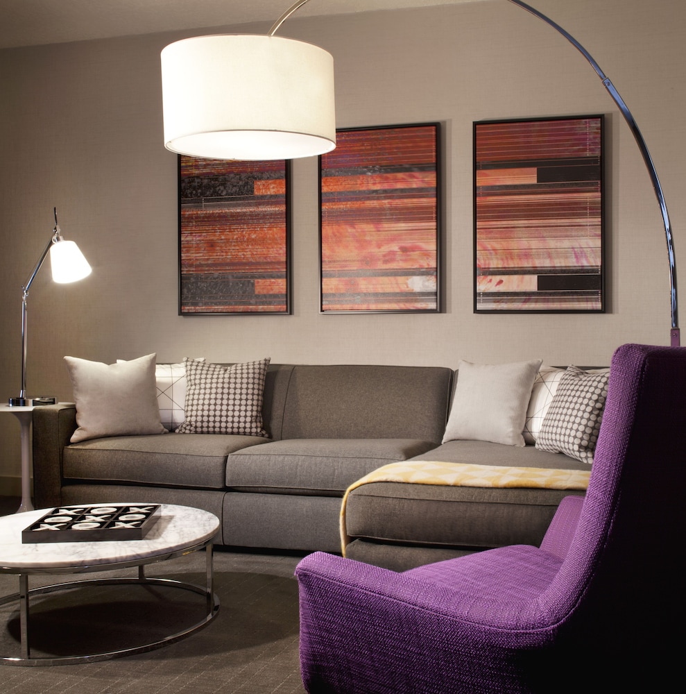 Hyatt Regency Los Angeles International Airport — Hotel rooms in Los Angeles, California