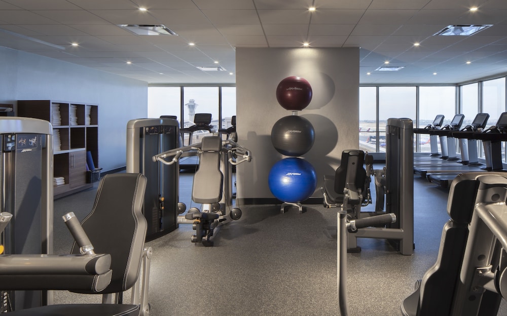 Hyatt Regency Los Angeles International Airport — Sports & recreation in Los Angeles, California
