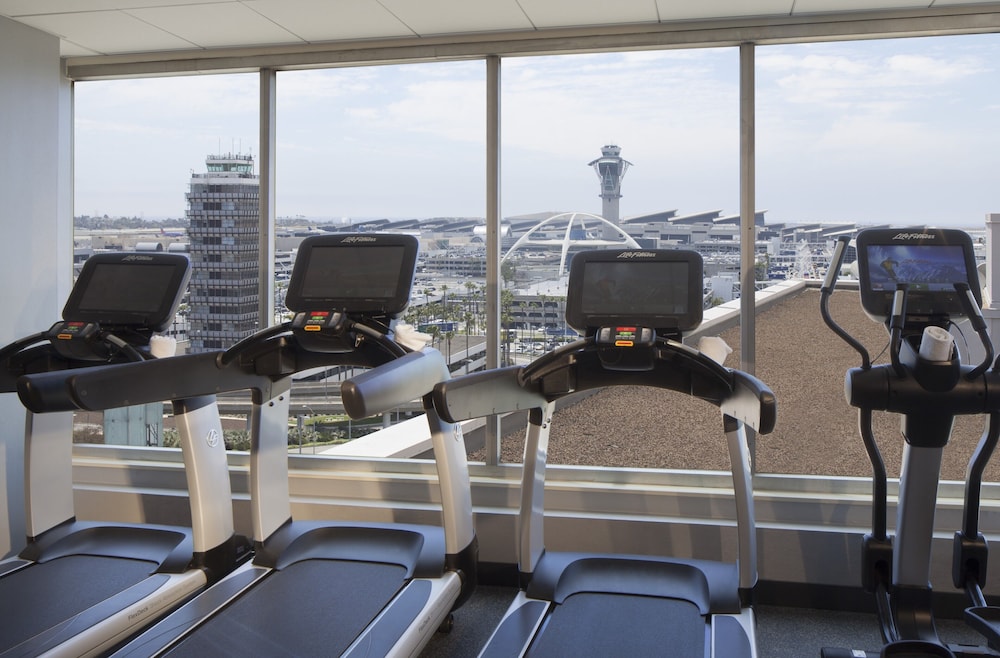 Hyatt Regency Los Angeles International Airport — Sports & recreation in Los Angeles, California