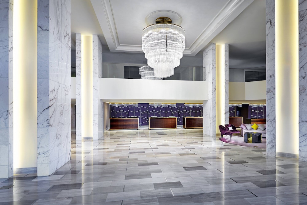 Sheraton Gateway Los Angeles Hotel — Hotel building in Los Angeles, California