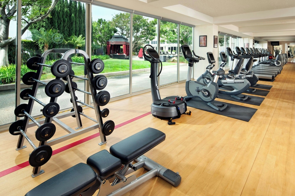 Sheraton Gateway Los Angeles Hotel — Sports & recreation in Los Angeles, California