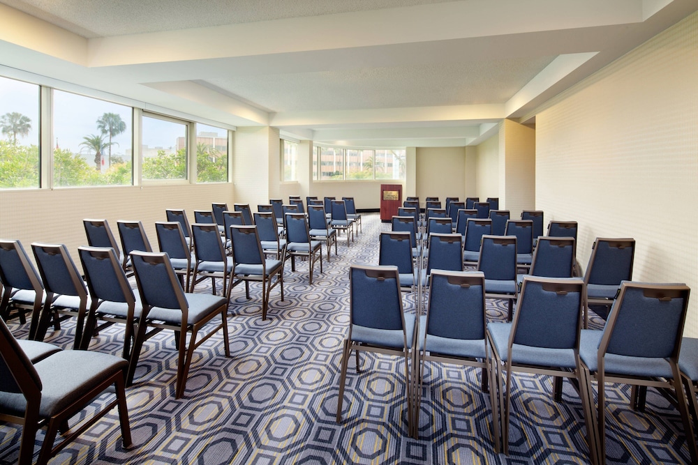 Sheraton Gateway Los Angeles Hotel — Hotel building in Los Angeles, California