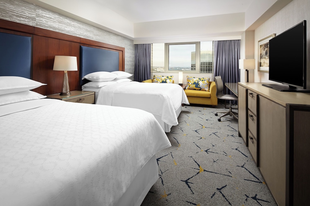 Sheraton Gateway Los Angeles Hotel — Hotel rooms in Los Angeles, California
