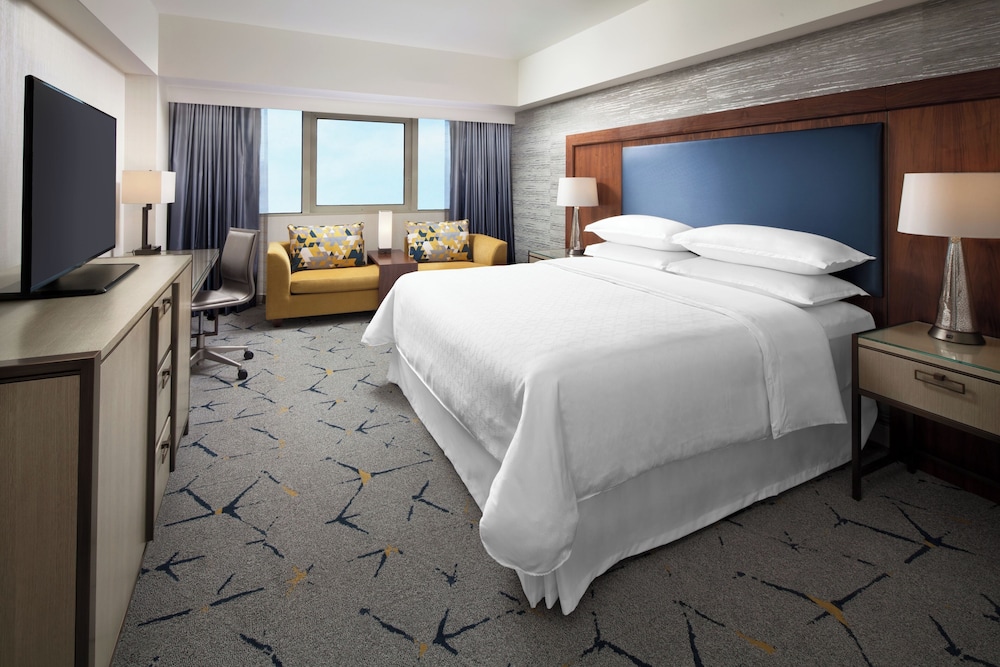 Sheraton Gateway Los Angeles Hotel — Hotel rooms in Los Angeles, California