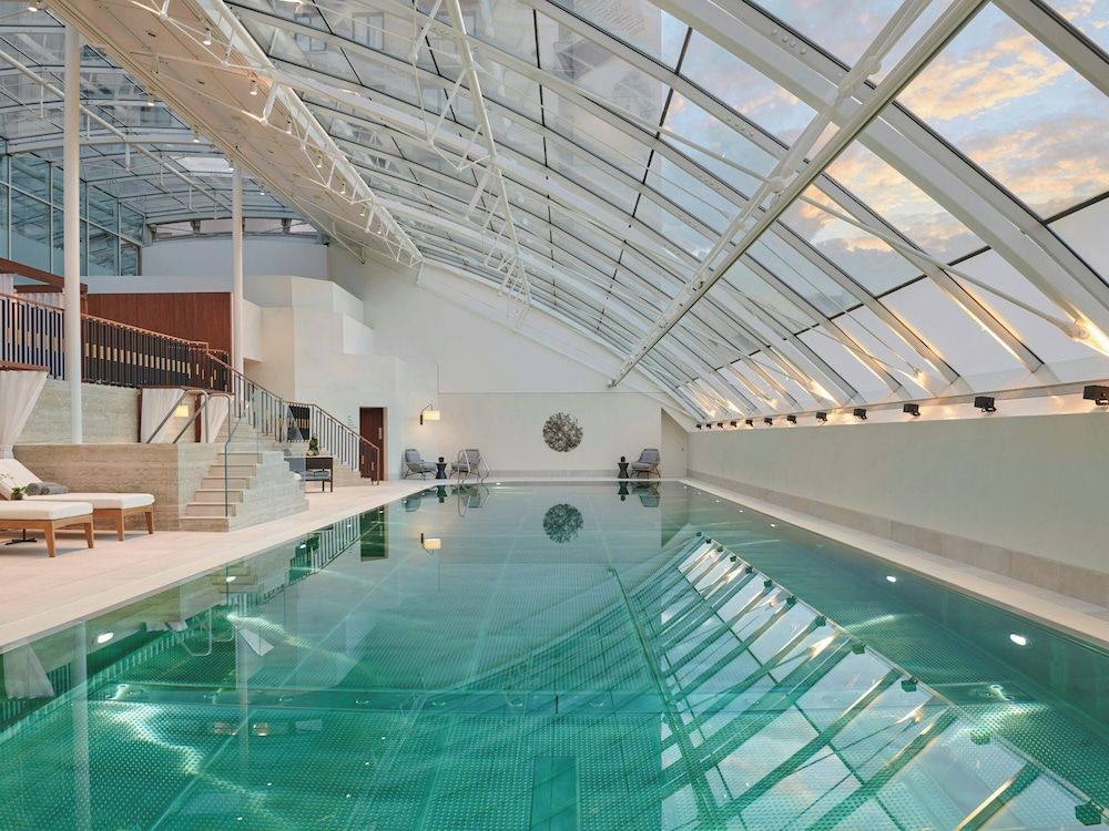 Jumeirah Carlton Tower London