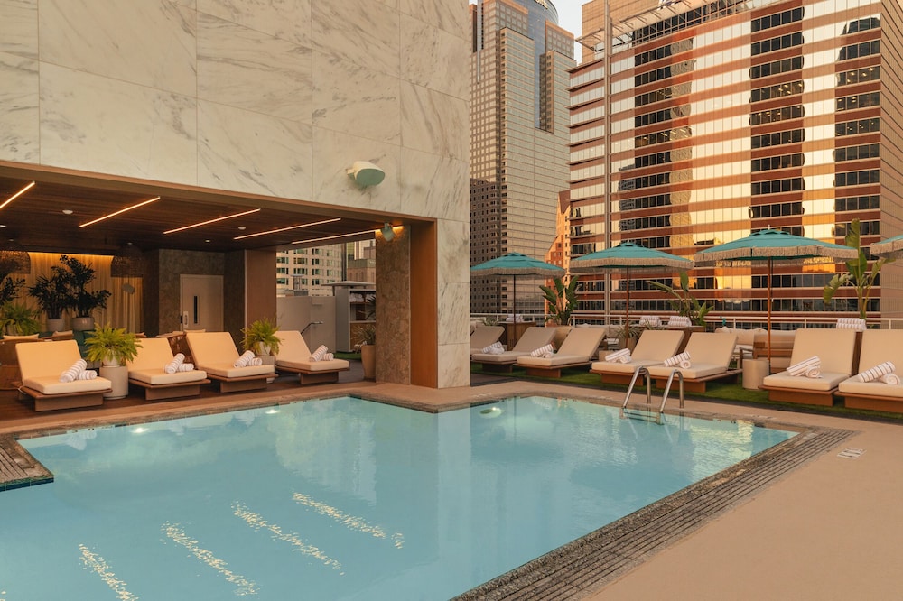 The Delphi Hotel — Swimming pool in Los Angeles, California