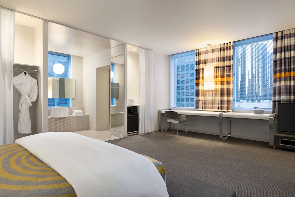 The Delphi Hotel — Hotel rooms in Los Angeles, California