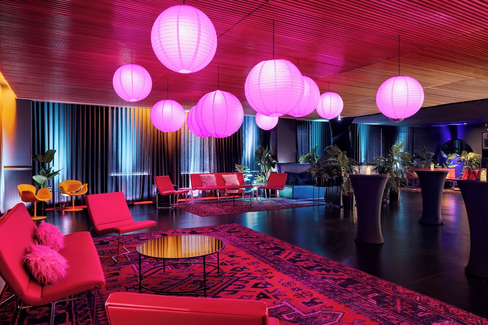 The Delphi Hotel — Restaurant & bars in Los Angeles, California