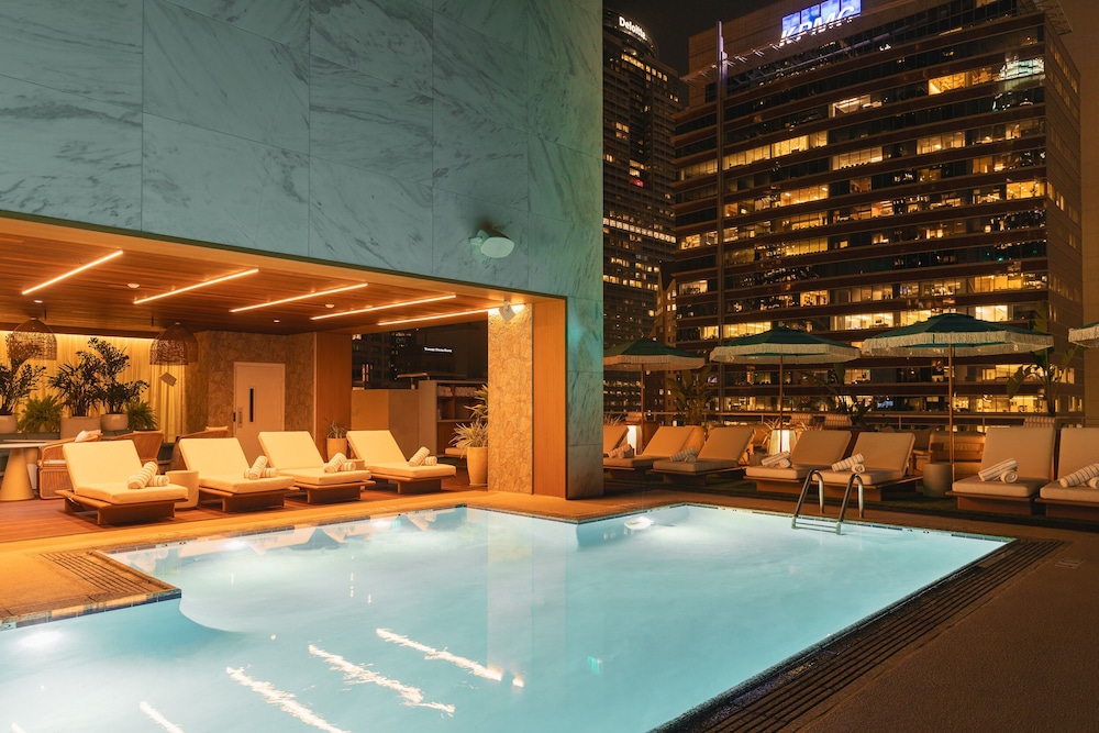 The Delphi Hotel — Swimming pool in Los Angeles, California