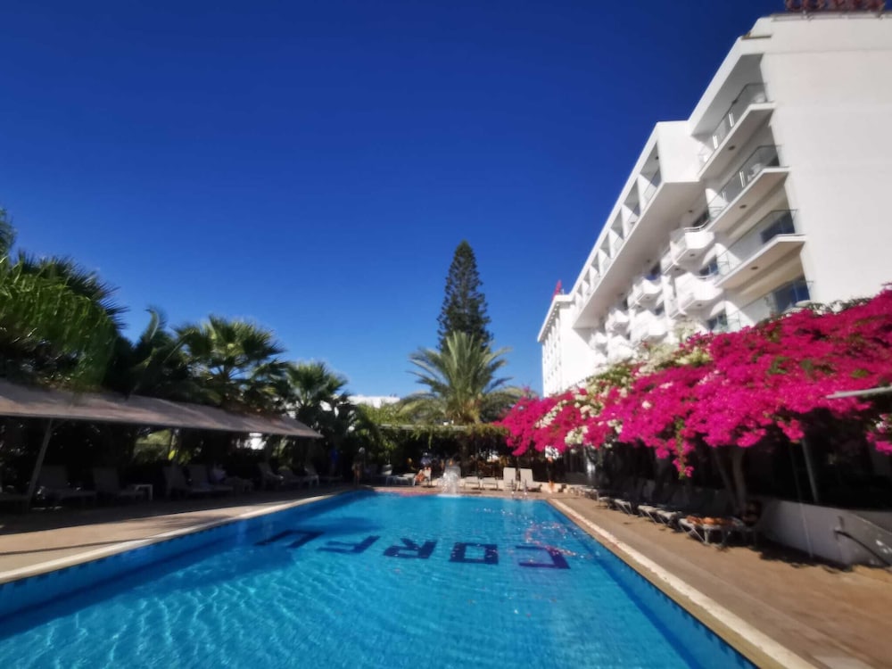 Corfu Hotel
