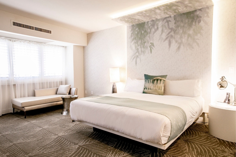W Los Angeles - West Beverly Hills — Hotel rooms in Los Angeles, California