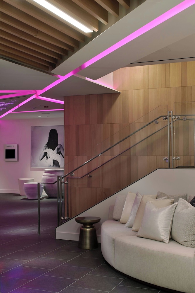 W Los Angeles - West Beverly Hills — Hotel building in Los Angeles, California