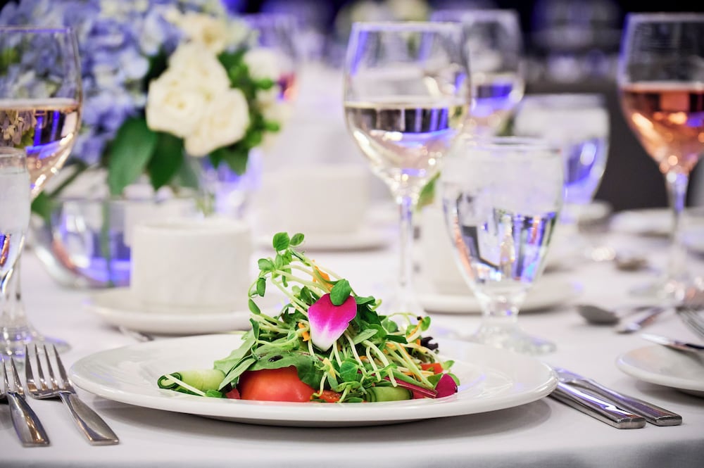 Radisson Blu Toronto Downtown — Restaurant & bars in Toronto, Ontario