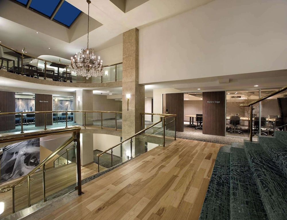 Radisson Blu Toronto Downtown — Hotel building in Toronto, Ontario