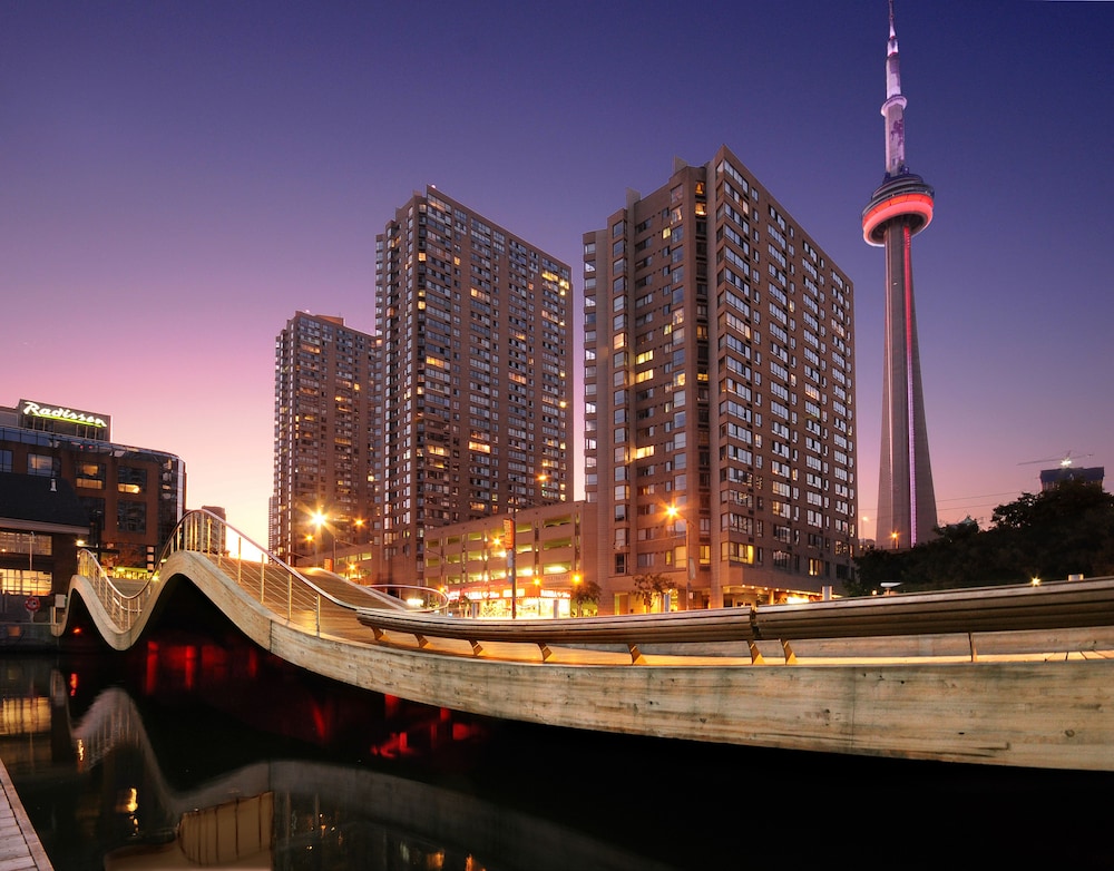 Radisson Blu Toronto Downtown — Attractions in the area in Toronto, Ontario