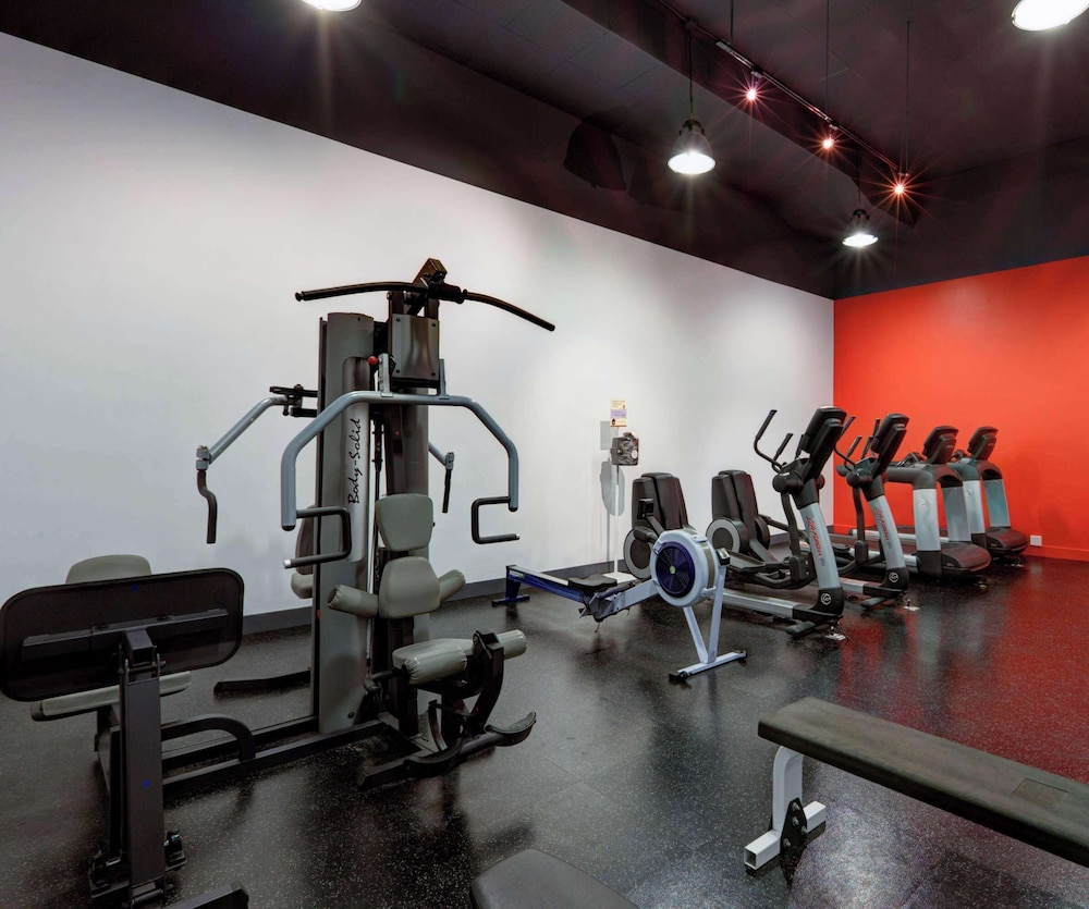 Radisson Blu Toronto Downtown — Sports & recreation in Toronto, Ontario