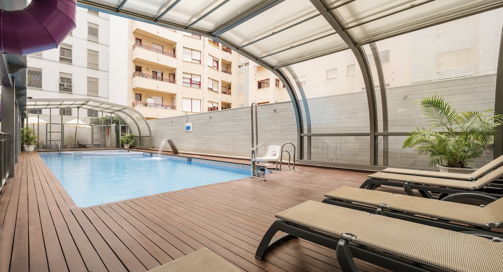 Hotel ILUNION Malaga - zdjęcie 4