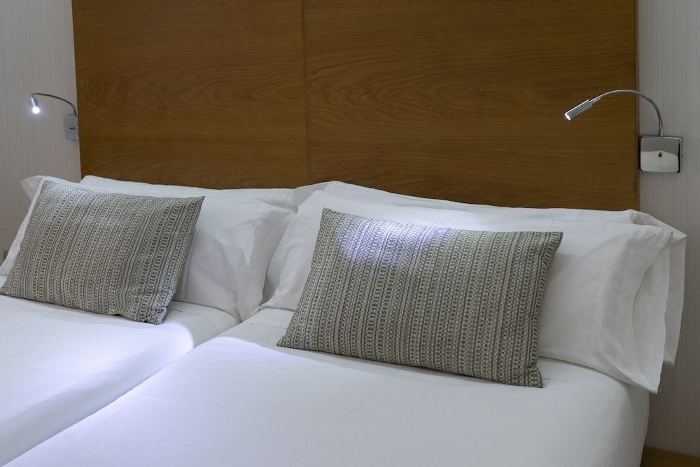 Petit Palace Plaza Malaga Hotel — Hotel rooms in Malaga, Andalusia