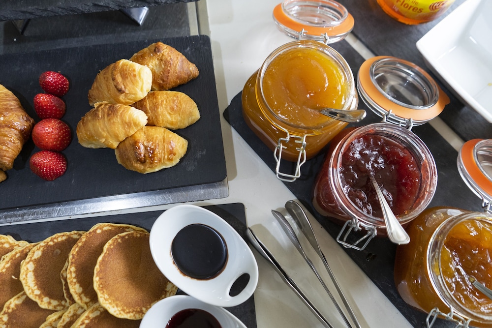 Petit Palace Plaza Malaga Hotel — Restaurant & bars in Malaga, Andalusia