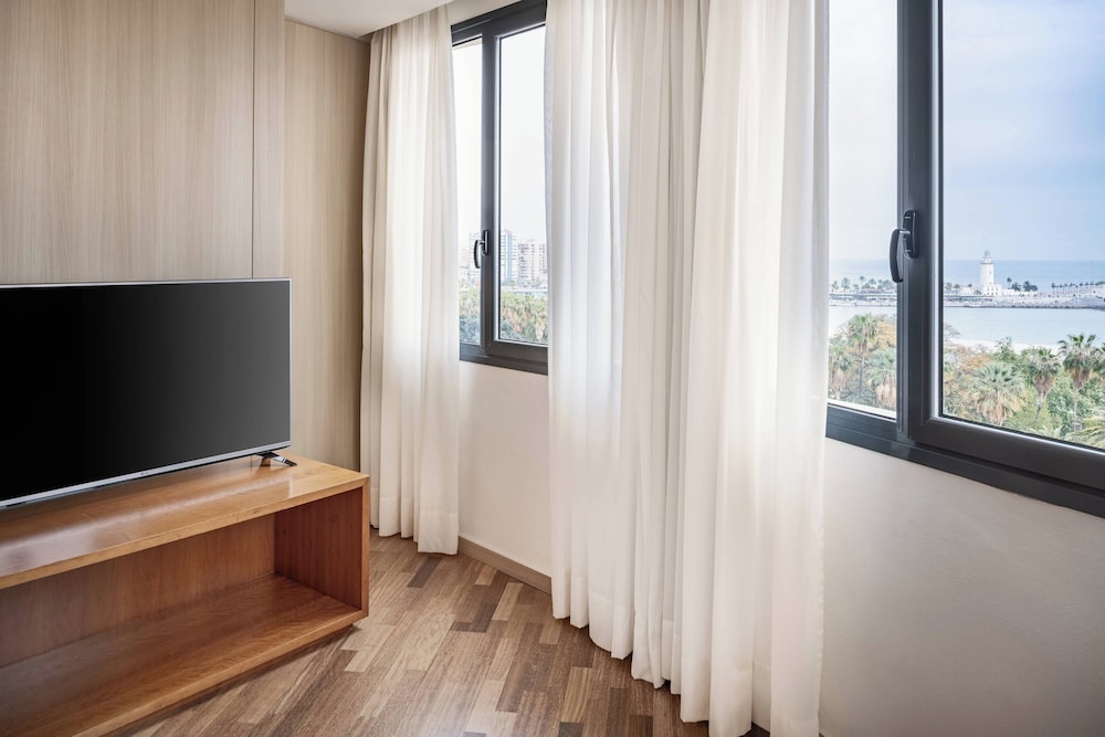AC Hotel by Marriott Málaga Palacio — Hotel rooms in Malaga, Andalusia