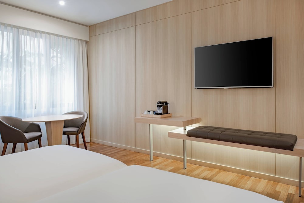 AC Hotel by Marriott Málaga Palacio — Hotel rooms in Malaga, Andalusia