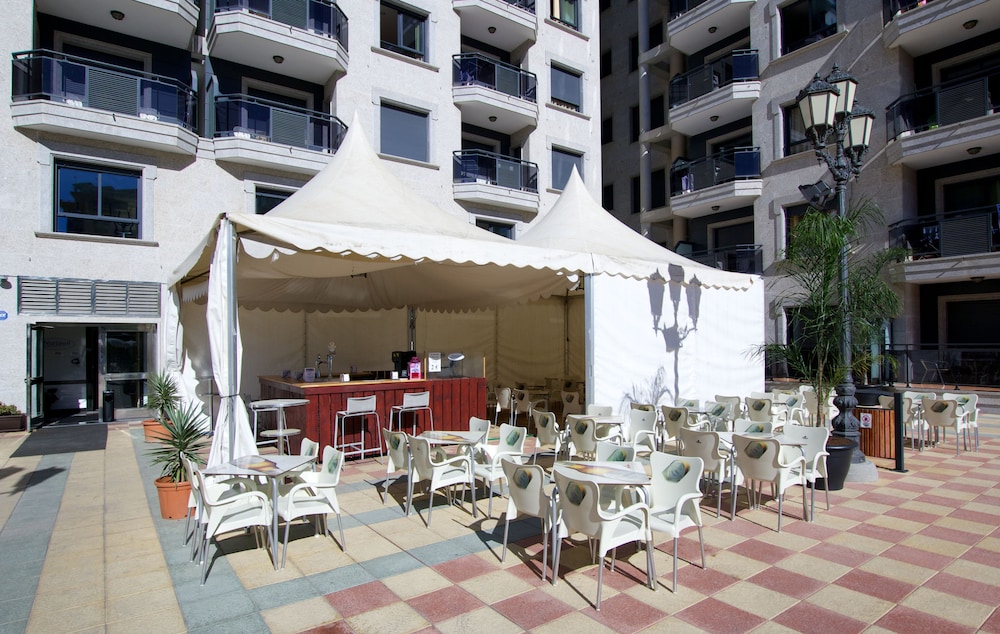 Aparthotel Nuriasol — Restaurant & bars in Fuengirola, Andalusia